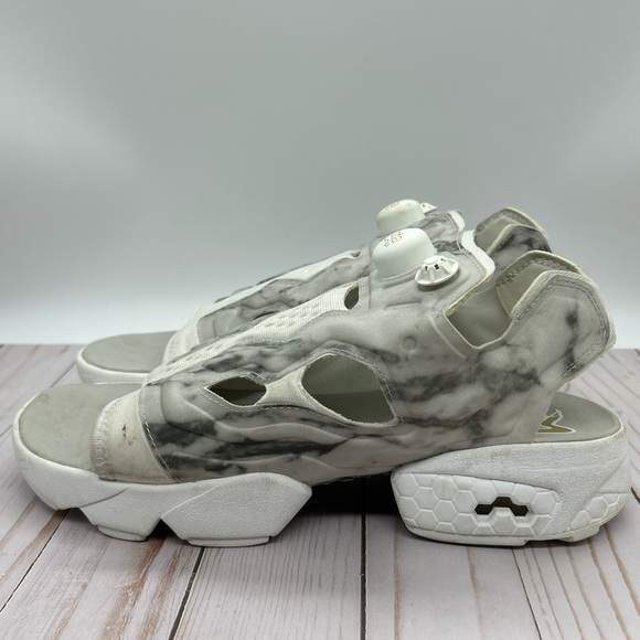 Reebok Insta Pump Fury Sandals - Picture 2 of 10
